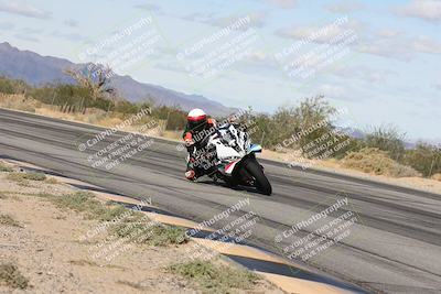 media/Nov-16-2025-Race Pace (Sun) [[8c5fa54630]]/Verified Riders/4-Turn 3 Inside (1050am)/